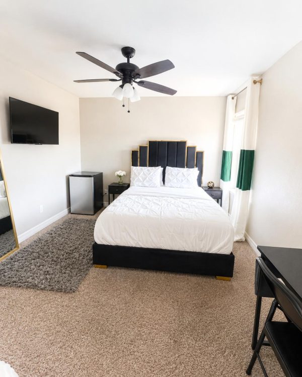 The Honeycomb Hideaway Room view 3